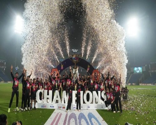 धमाकेदार T20 लीग में शामिल हुईं 2 नई टीमें, इस दिन ऑक्शन में मचेगी IPL सितारों की धूम