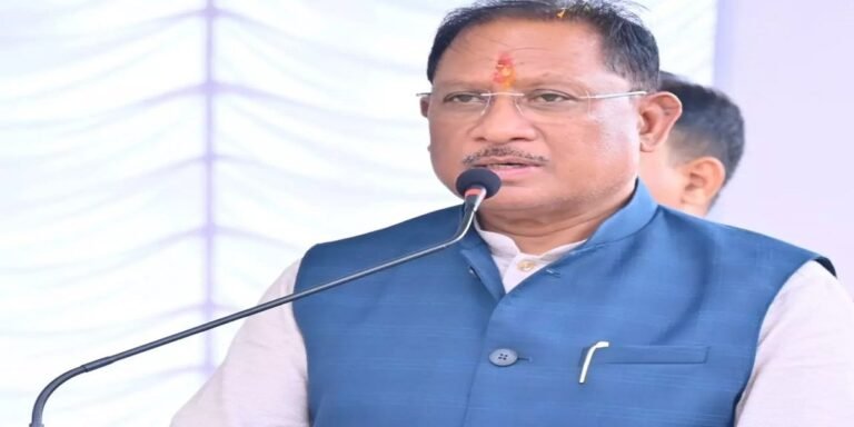 नौकरी निकाली सरकार ने, सामुदायिक स्वास्थ्य केंद्र के लिए 56 पदों की मिली स्वीकृति